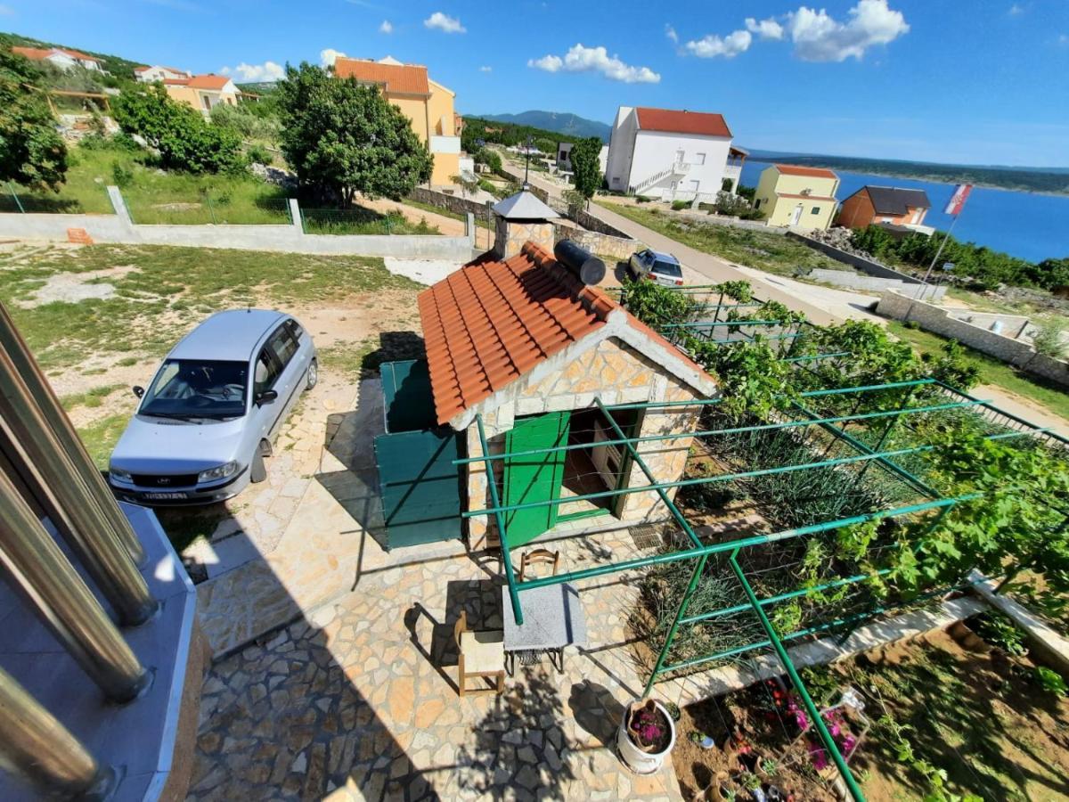 Danisacroatia Apartment *